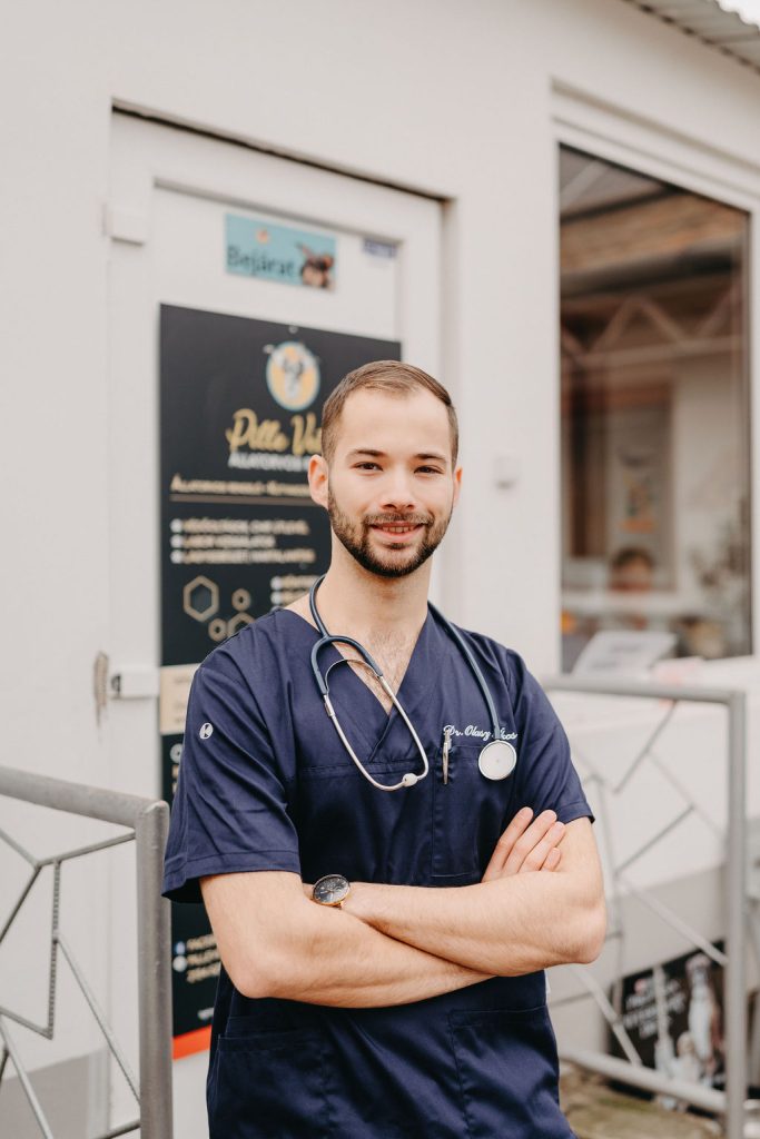 Dr. Olasz Ákos
